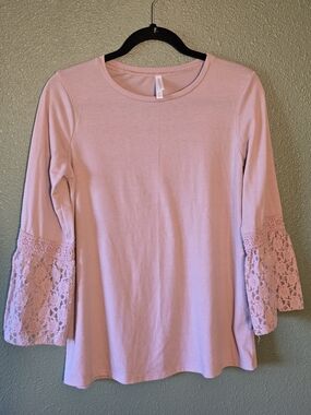 Xhilaration Light Pink Lace Bell-Sleeve Tee